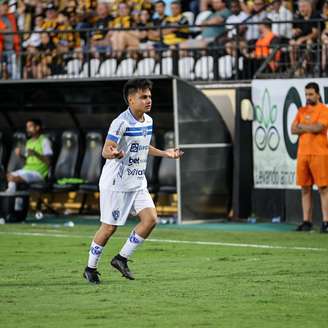 Esli Garcia em ação pelo Paysandu. 