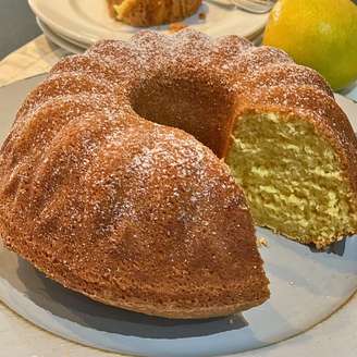 BOLO DE LARANJA FOFO DE LIQUIDIFICADOR: receita fácil, bolo cítrico sem amargor
