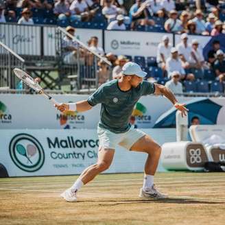 Griekspoor eliminou Sinner no Masters 1000 de Xangai, mas caiu para o número 204 do ranking