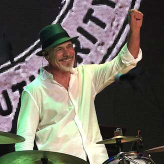 Danny Seraphine virá ao Brasil para tocar clássicos do Chicago