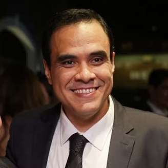 O ministro do Turismo, Gustavo Feliciano, começou a trocar cargos na pasta.