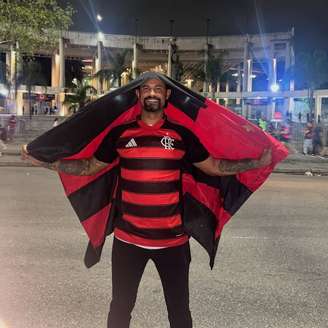 Bruno acompanhou o empate entre Flamengo e Internacional no Maracanã.