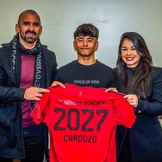 Jovem é filho de Douglas, ex-jogador do Santos e campeão brasileiro em 2002