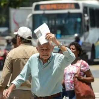 Idoso no calor extremo