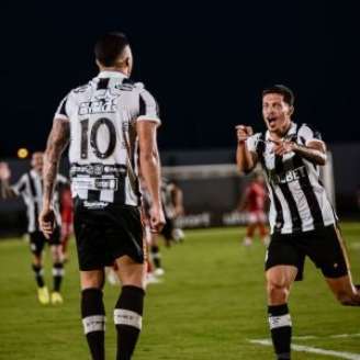 Treze assume liderança de grupo na Série D.