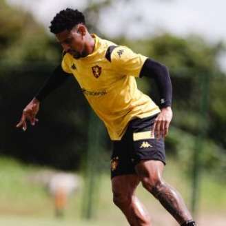 Felipinho destaca importância da torcida para o Sport.