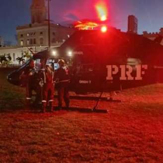 Helicóptero da PRF atuou no resgate.