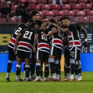 Santa Cruz precisa da vitória para se recuperar na Série C.