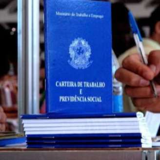 Carteira de trabalho.