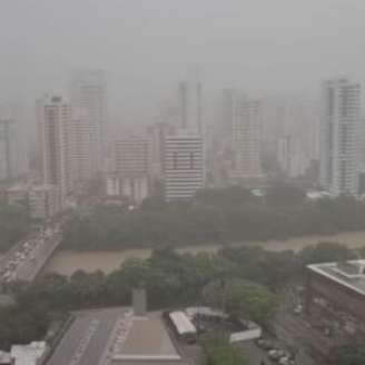 Forte chuva no Recife.