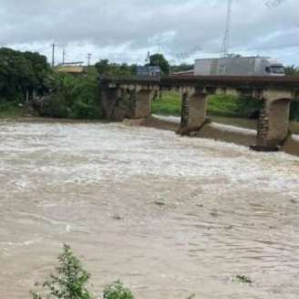 Rio Capibaribe.