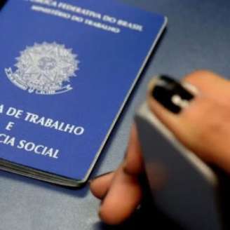 Carteira de Trabalho e Previdência Social (CTPS)
