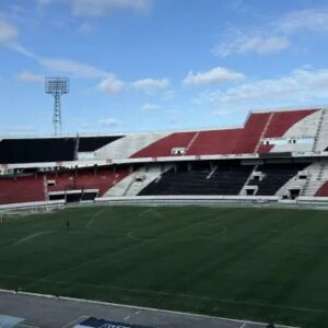 Estádio do Arruda precisa passar por reformas.