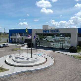 Faculdade Tira-dentes