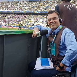 Tino Marcos durante transmissão da Globo na Neo Química Arena 