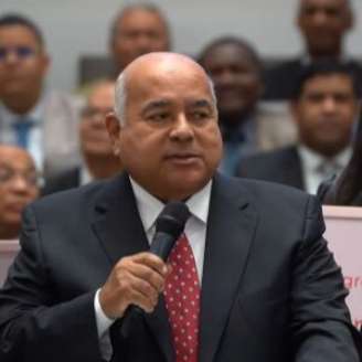 Pastor Aíilton Jose Alves, líder da IEADPE.