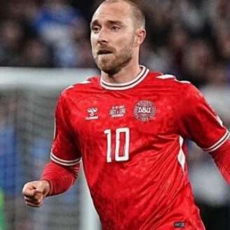 Christian Eriksen atuando pela Dinamarca