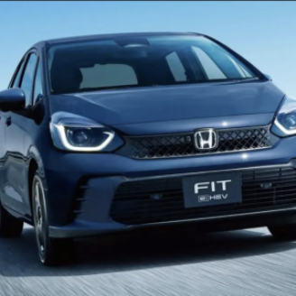 Honda Fit completa 25 anos e ainda está em produção no Japão.