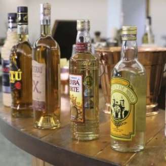 Brasil bate recorde na produção de cachaça;