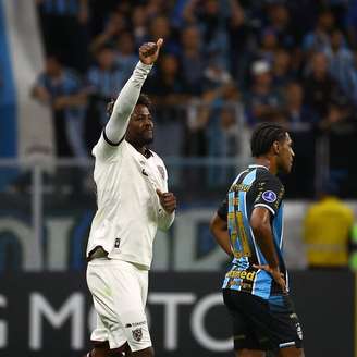 Grêmio perde para o Bolívar.