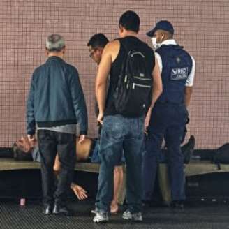Funcionário da CBTU e outros passageiros tentaram reanimar o homem.