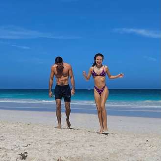 Giulia Be e Conor Kennedy oficializaram a união em março