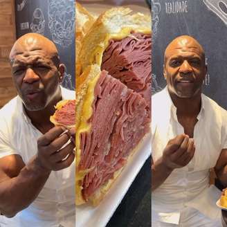 Terry Crews experimentou o sanduíche de mortadela do Mercadão de São Paulo.
