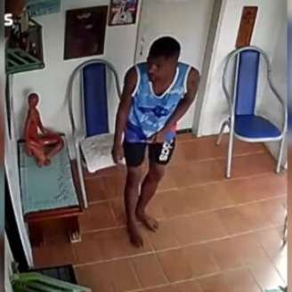 Câmeras de segurança registraram parte da invasão à residência em Vitória de Santo Antão.