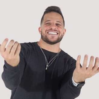 Flávio Andradde.