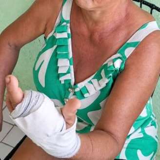 A ocorrência foi apresentada como suspeita de tentativa de feminicídio.