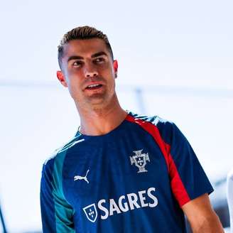 Cristiano Ronaldo almeja gol de número 1000.