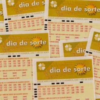 Volantes da Loteria Dia de Sorte