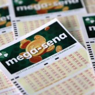 Cartelas da Mega-Sena.