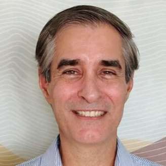 Professor Márcio Lucena.