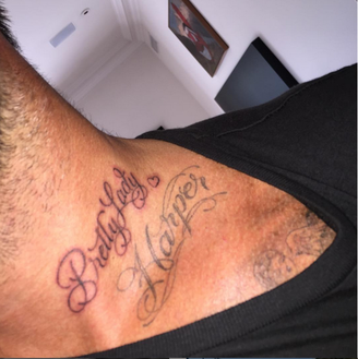 David Beckham tatuagem "Pretty Lady" no pescoço para homenagear filha caçula, Harper
