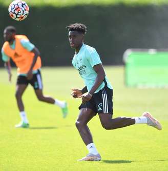 Lokonga durante o seu primeiro treino pelo Arsenal nesta segunda-feira