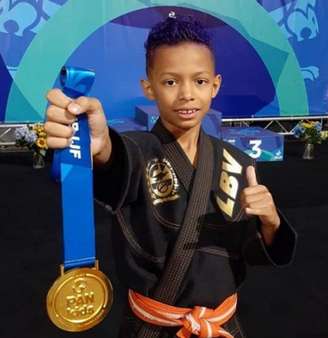 Com apenas nove anos, Enzo Simões segue trilhando caminho de sucesso no Jiu-Jitsu (Foto: Divulgação)