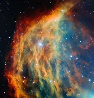 Astrônomos captam imagem mais detalhada da colorida nebulosa Medusa