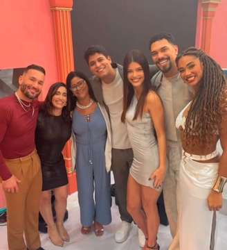 Diego e Daniele Hypolito, Joselma, Guilherme, Vitória Strada, Vinícius e Aline na casa do BBB 25.