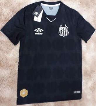 Nova camisa 3 do Santos vazou nas redes sociais nesta quarta-feira (Reprodução)