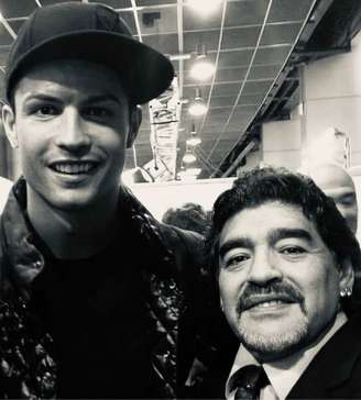 Foto postada por CR7 em homenagem a Maradona (Foto: Reprodução/Instagram)