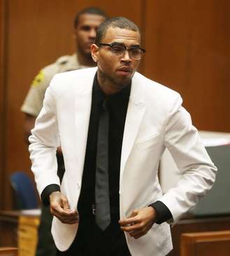 <p>O cantor Chris Brown já foi condeando por agredir a ex-namorada Rihanna</p>