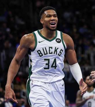 Antetokounmpo vai para o Miami Heat em mega-troca na NBA.