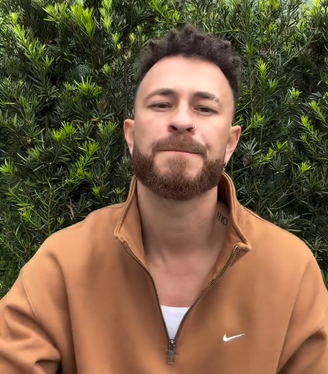 Fred Bruno nas redes sociais falando sobre tiro de raspão que levou em balada de São Paulo