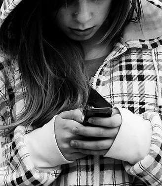 <p>Os alunos que fizerem o sexting podem ser enquadrados no registro de agressores sexuais</p>