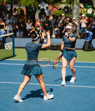 Luisa Stefani e Gabriela Dabrowski vão às quartas de final das duplas no US Open.