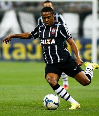 <p>Elias voltou ao Corinthians após participar de amistosos com a Seleção</p>