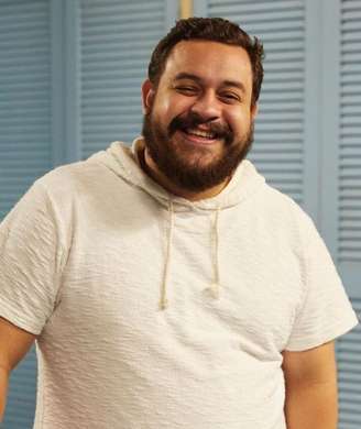 O comediante Estevam Nabote fará parte do elenco de 'Em Família', novo programa da Eliana na Globo
