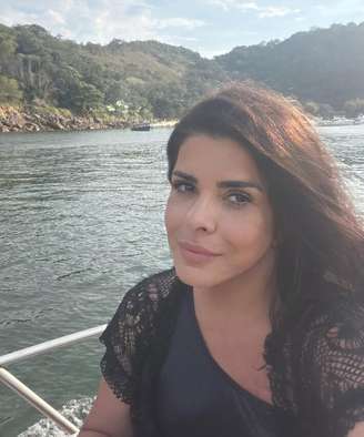 Mara Maravilha deixa UTI, mas segue internada.