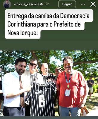 Prefeito de Nova York é presenteado por Casagrande e dirigentes após fala sobre o Corinthians